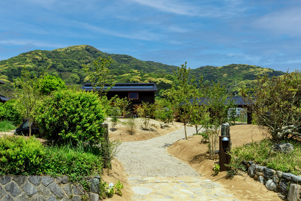 いちき串木野市大里で完成見学会　　里山の四季に遊ぶ　ガレージのある家