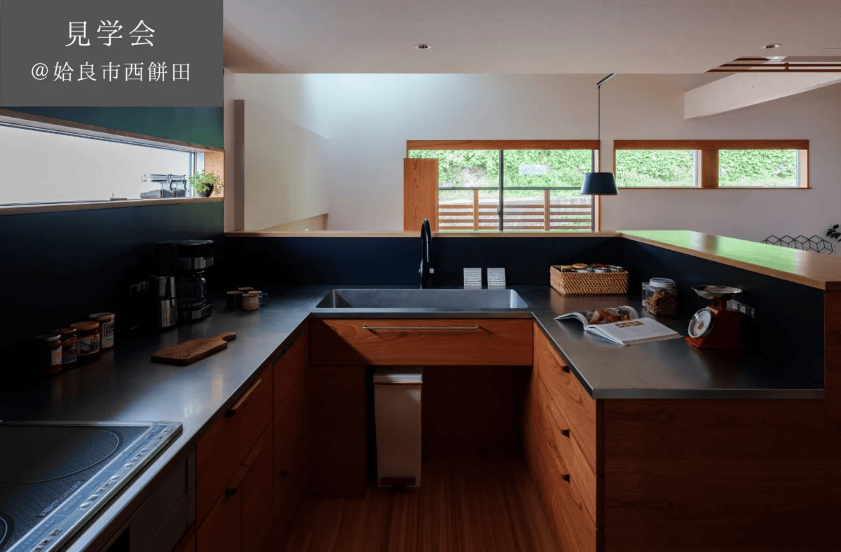 姶良市西餅田でオリジナル「コの字キッチン」のあるビルトインガレージの平屋【予約制見学会】（2026/02/21〜2026/02/23） | ベガハウス