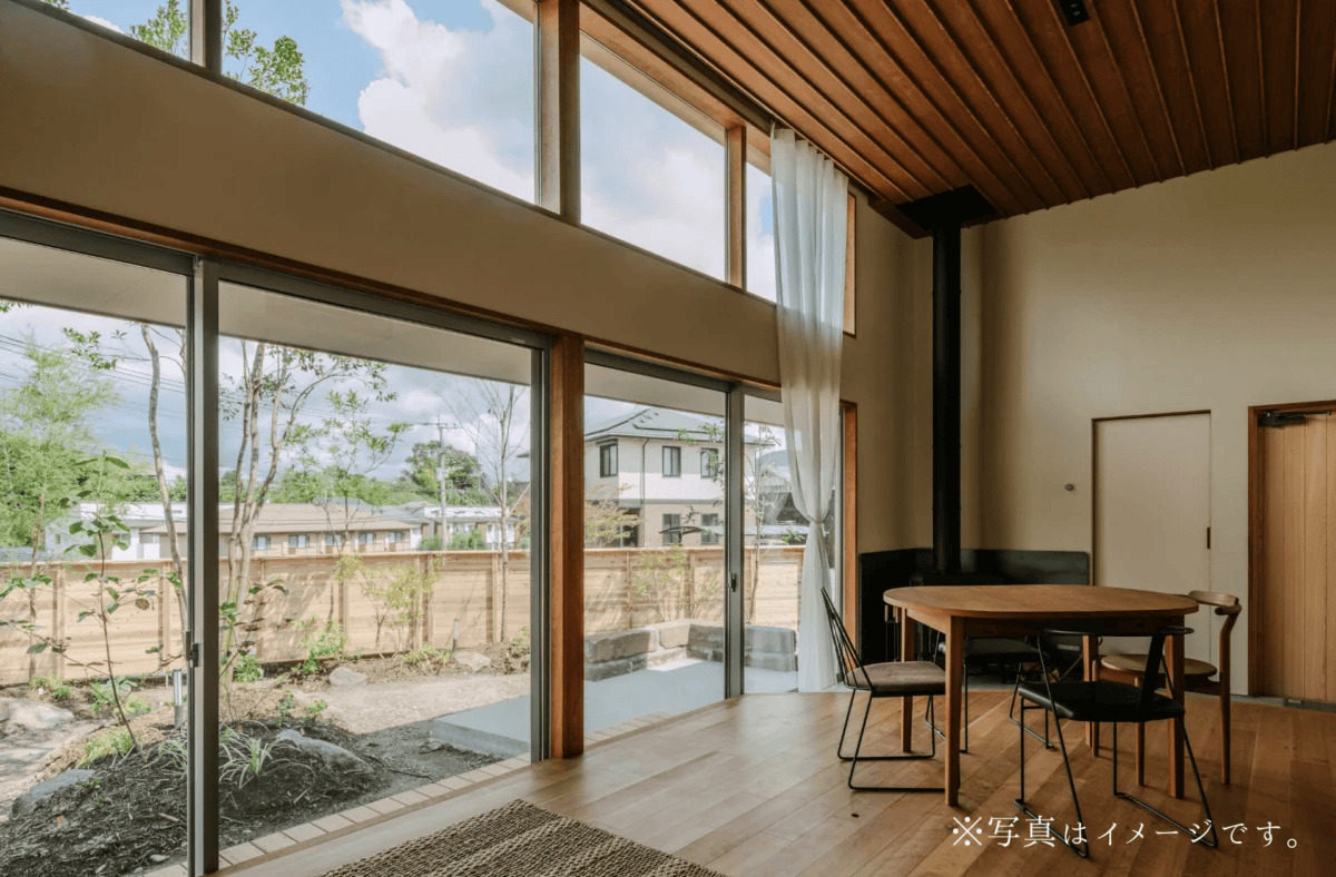 日置市伊集院町で気持ちのいい北空と景色に囲まれたビルドインガレージのある住まい（2026/05/02〜2026/05/06） | ベガハウス